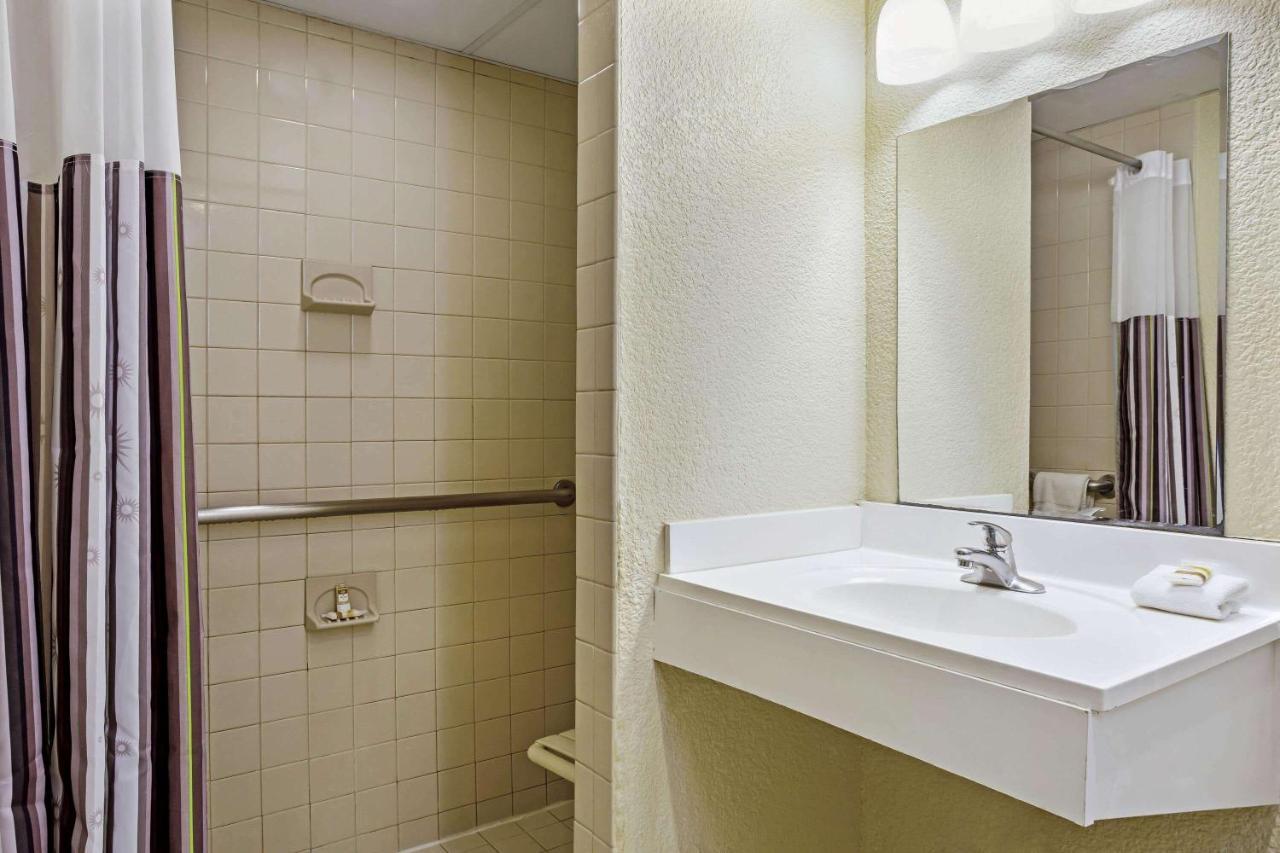 La Quinta By Wyndham Armonk Westchester Cnty Apt Экстерьер фото